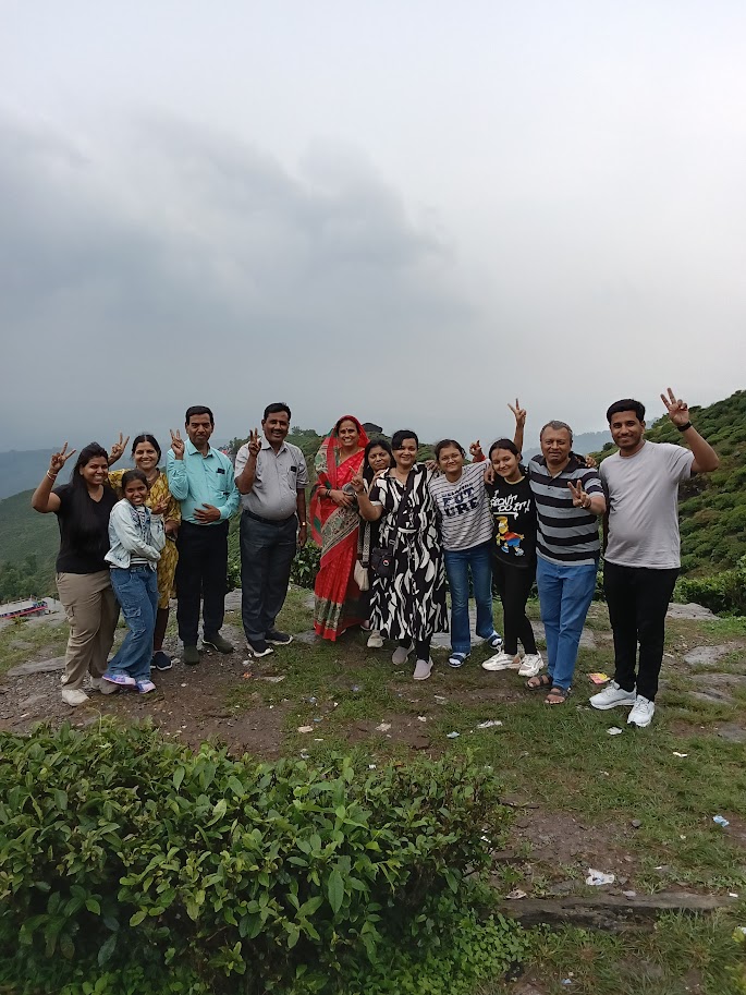 Om Tours Gallery Image