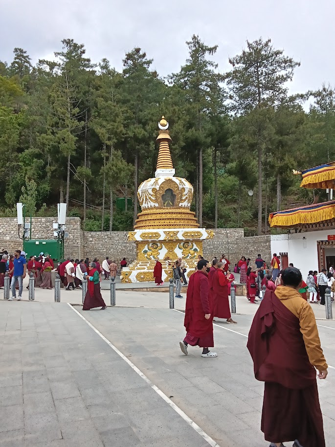 Om Tours Gallery Image