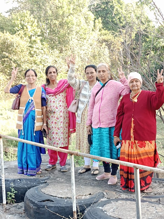 Om Tours Gallery Image