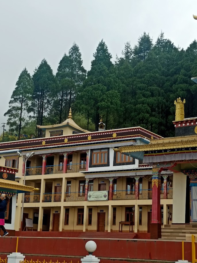 Om Tours Gallery Image