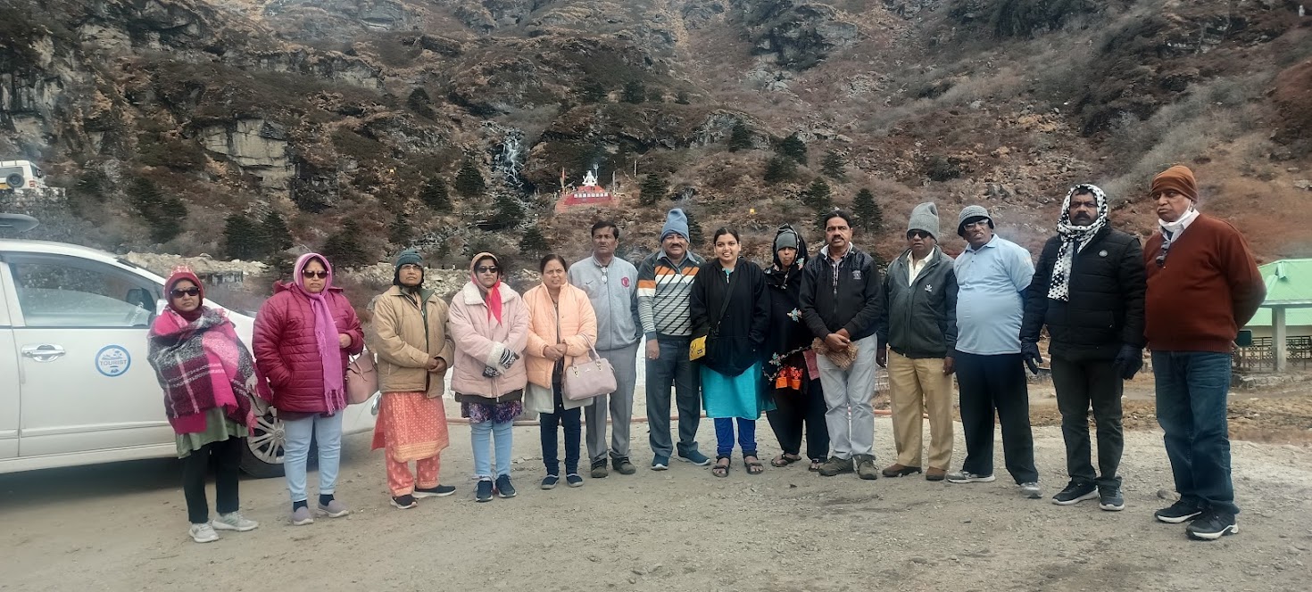 Om Tours Gallery Image